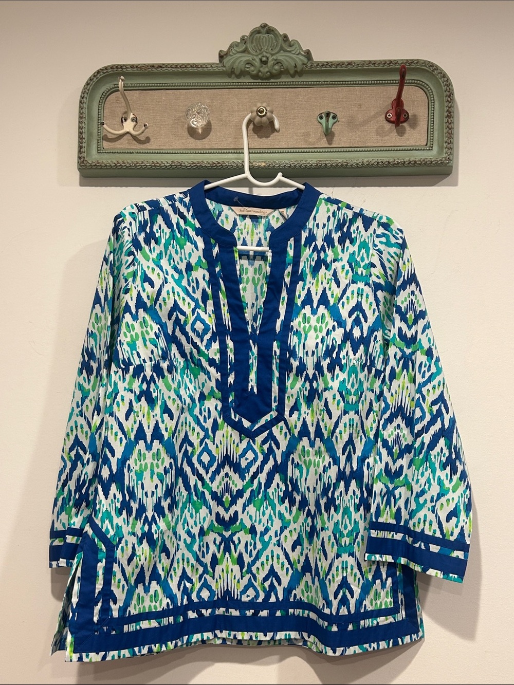 Soft Surroundings Blue, Green & White Printed Tunic v neck women’s medium shirt